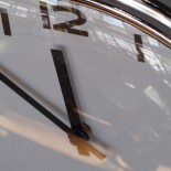 10 vor 12